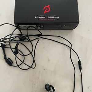 New Peloton Black Earbud Headphones with Microphone